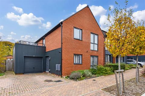 undefined, Woodpecker Way, Picket Piece