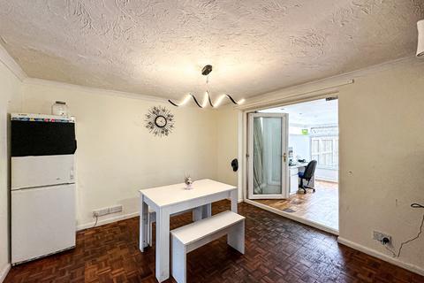undefined, French Weir Avenue, Taunton, Somerset - NO CHAIN!