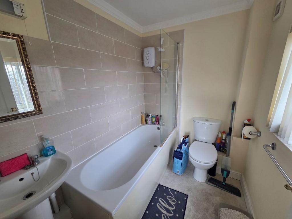 Flat 95