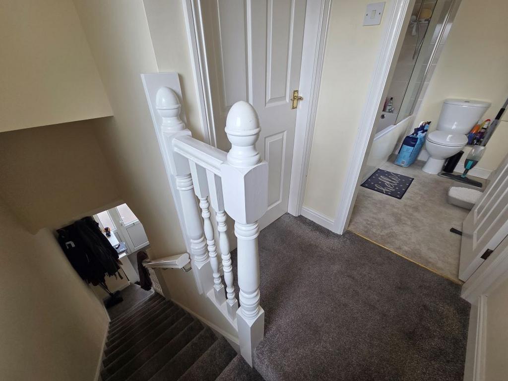 Flat 95