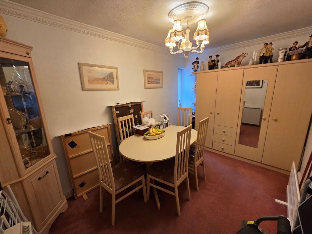 Flat 99