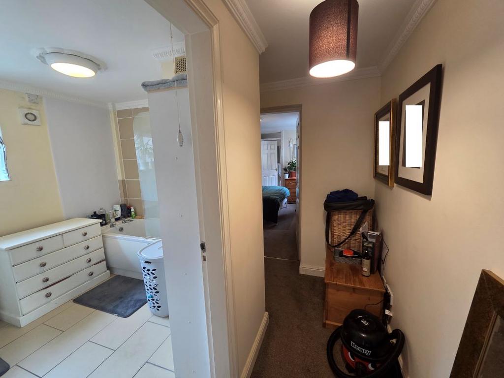 Flat 101