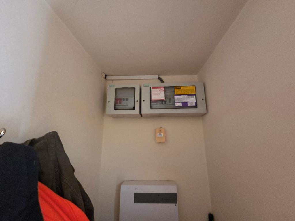 Flat 101