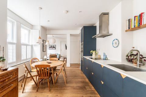 undefined, Hoyle Road, London, SW17