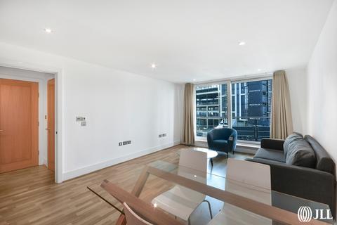 1 bedroom apartment for sale, Kestrel House, St. George Wharf London SW8