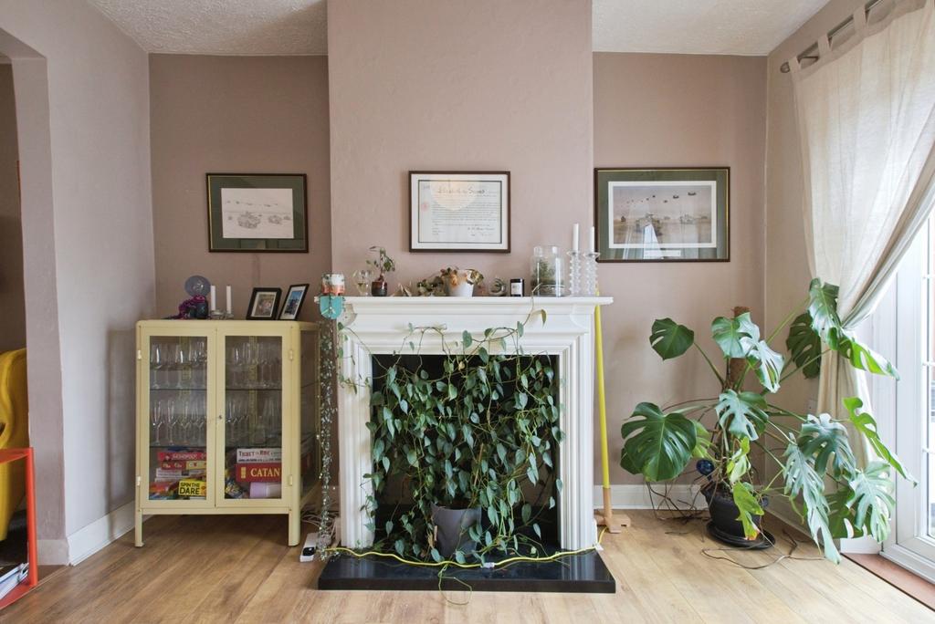 Living room, fireplace