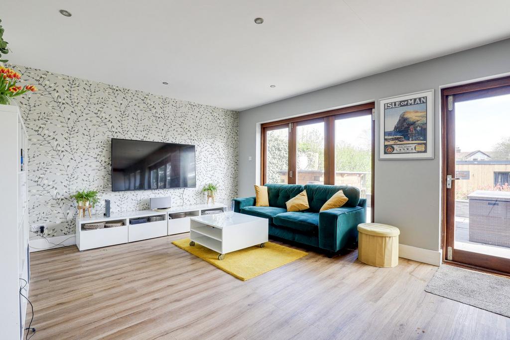 Open Plan Living/Kitchen Area