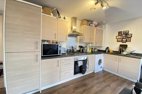 2 bedroom apartment for sale, Knightsbridge Court, Blackburn Street, Salford