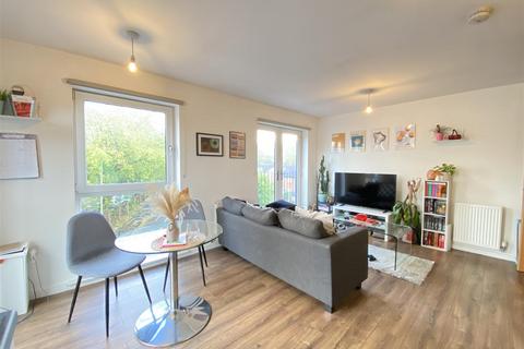 2 bedroom apartment for sale, Knightsbridge Court, Blackburn Street, Salford