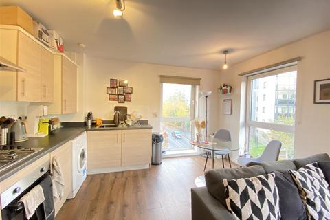 2 bedroom apartment for sale, Knightsbridge Court, Blackburn Street, Salford
