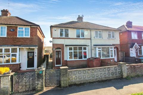 3 bedroom house to rent, Stocklake, Aylesbury