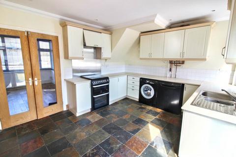 3 bedroom house to rent, Stocklake, Aylesbury