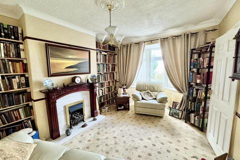 3 bedroom semi-detached house for sale, Huddersfield Road, Darton, Barnsley, S75