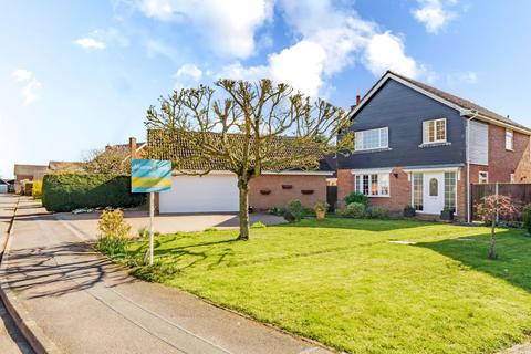 4 bedroom detached house for sale, The Poplars, Norwich NR16