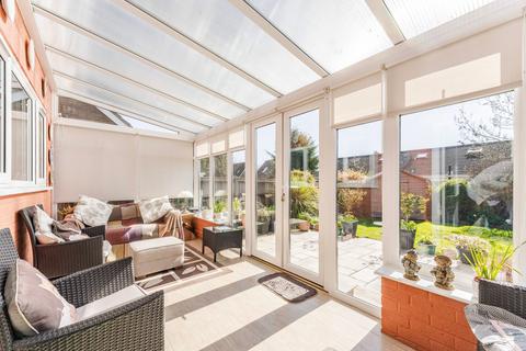 4 bedroom detached house for sale, The Poplars, Norwich NR16