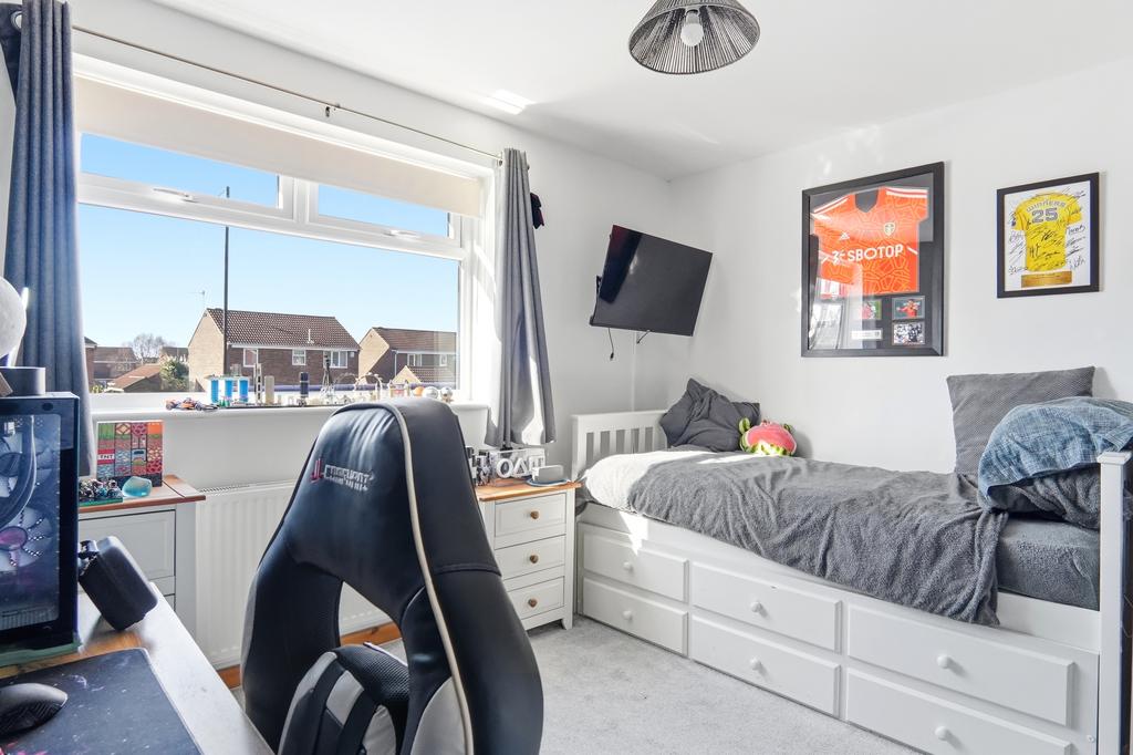 Lundyclose020
