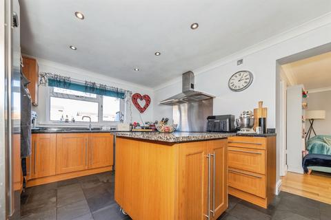 undefined, Kempson Drive, Great Cornard, Sudbury