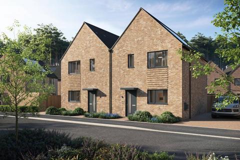 2 bedroom semi-detached house for sale, at Elmstead RG40
