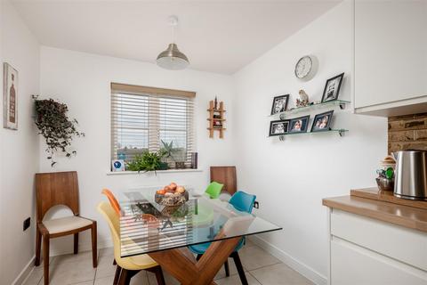 4 bedroom semi-detached house for sale, Evans Way, Chipping Norton OX7