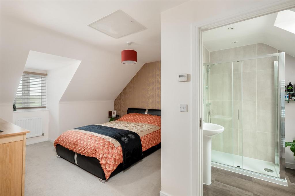 38 Evans Way-10.jpg