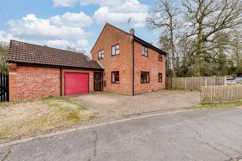 3 bedroom detached house for sale, Epsom Gardens, Dereham