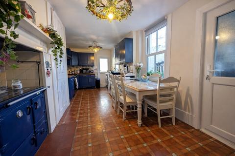 5 bedroom end of terrace house for sale, Priory Grove, Dover, CT17