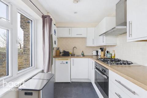 undefined, The Green, LONDON