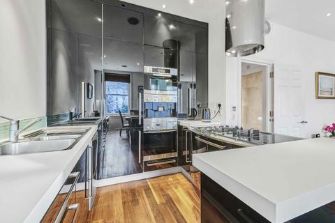 2 bedroom flat to rent, St. Georges Square, London SW1V