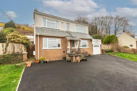 3 bedroom detached house for sale, Gwscwm Road, Burry Port