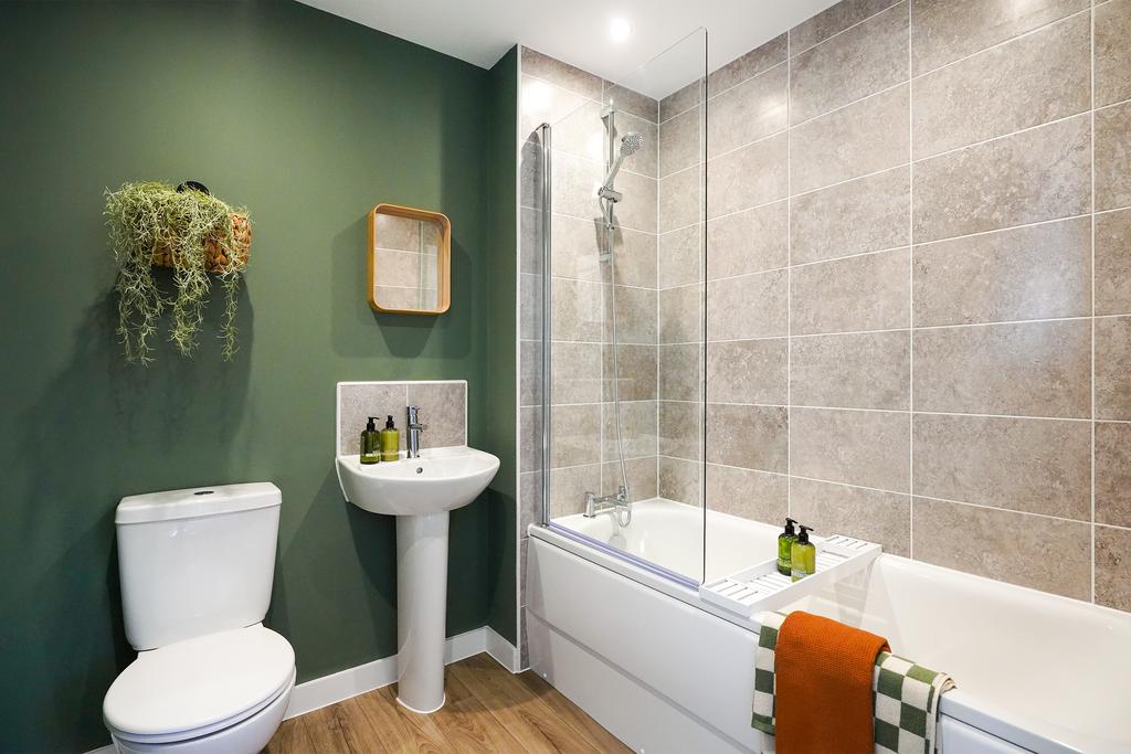 Show Home Family Bathroom