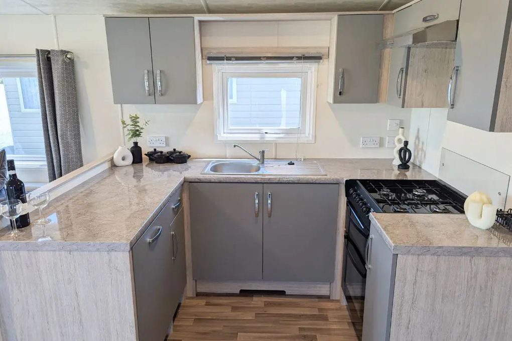 Sunrise Lodge Deluxe Interior Kitchen Area At Orch