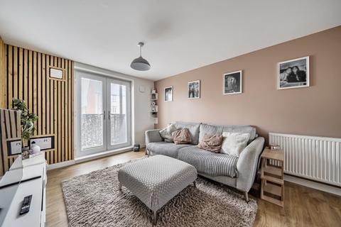 2 bedroom apartment for sale, William Heelas Way, Wokingham, Berkshire