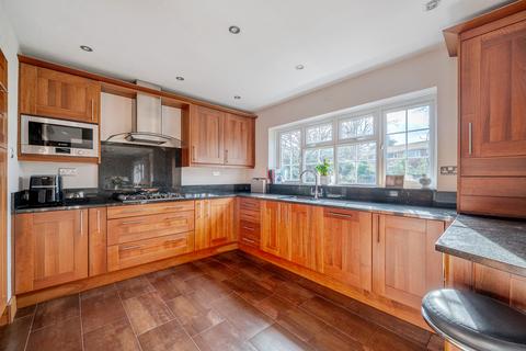 undefined, Cliveden Mead, Maidenhead, SL6