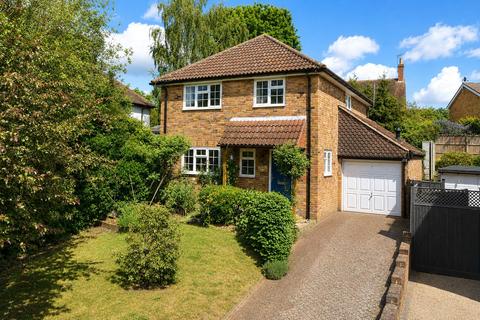 4 bedroom detached house for sale, Leigh Road, Cobham, KT11