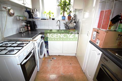 undefined, Station Road, Manor Park, E12