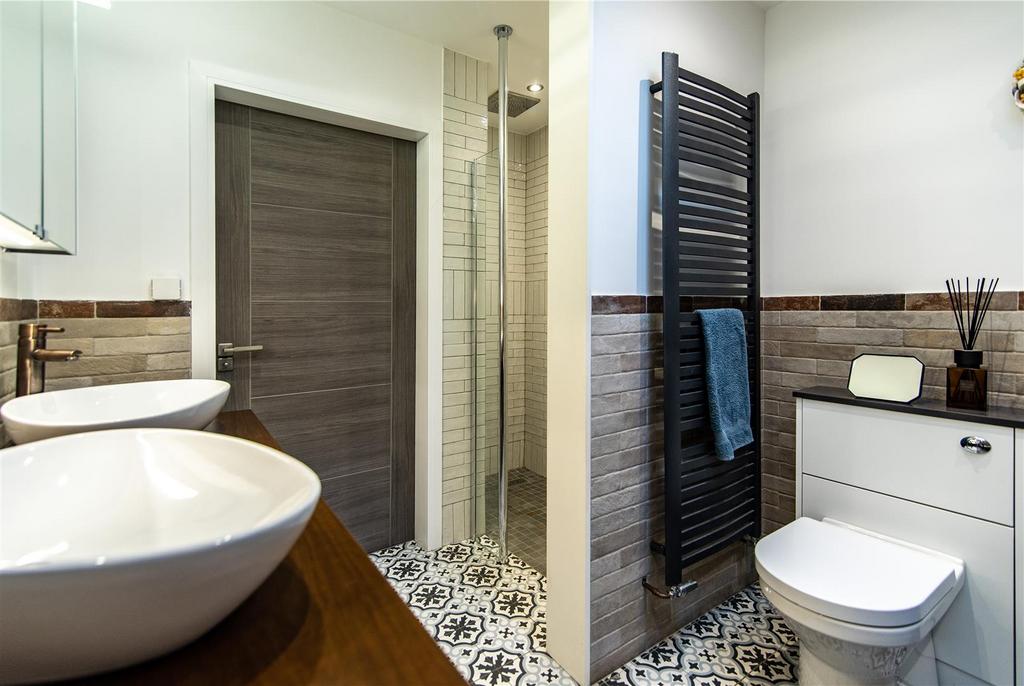 Family bathroom