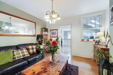 undefined, Hook Road, Epsom