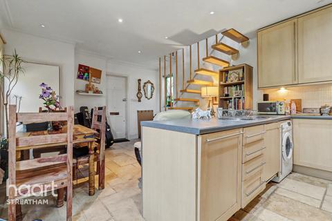 undefined, Salford Road, Streatham Hill SW2