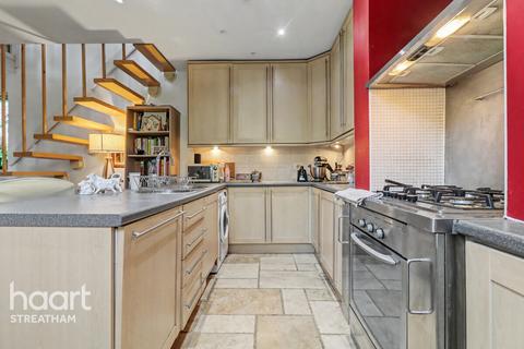 undefined, Salford Road, Streatham Hill SW2