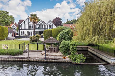 undefined, Fishery Road, Bray, SL6