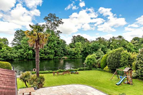 undefined, Fishery Road, Bray, SL6