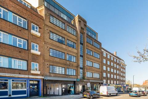 2 bedroom flat to rent, Leigham Court Road, London SW16