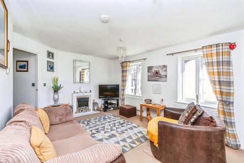 2 bedroom maisonette for sale, Pickwick Close, West Totton, Southampton, Hampshire, SO40