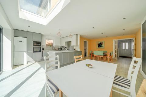 4 bedroom detached house for sale, Walker Road, Maidenhead