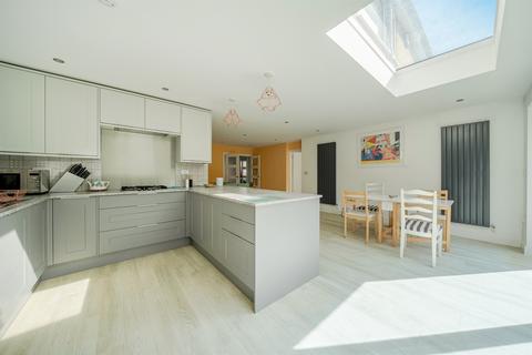 4 bedroom detached house for sale, Walker Road, Maidenhead
