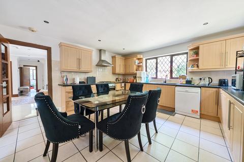 undefined, Fishery Road, Bray, SL6
