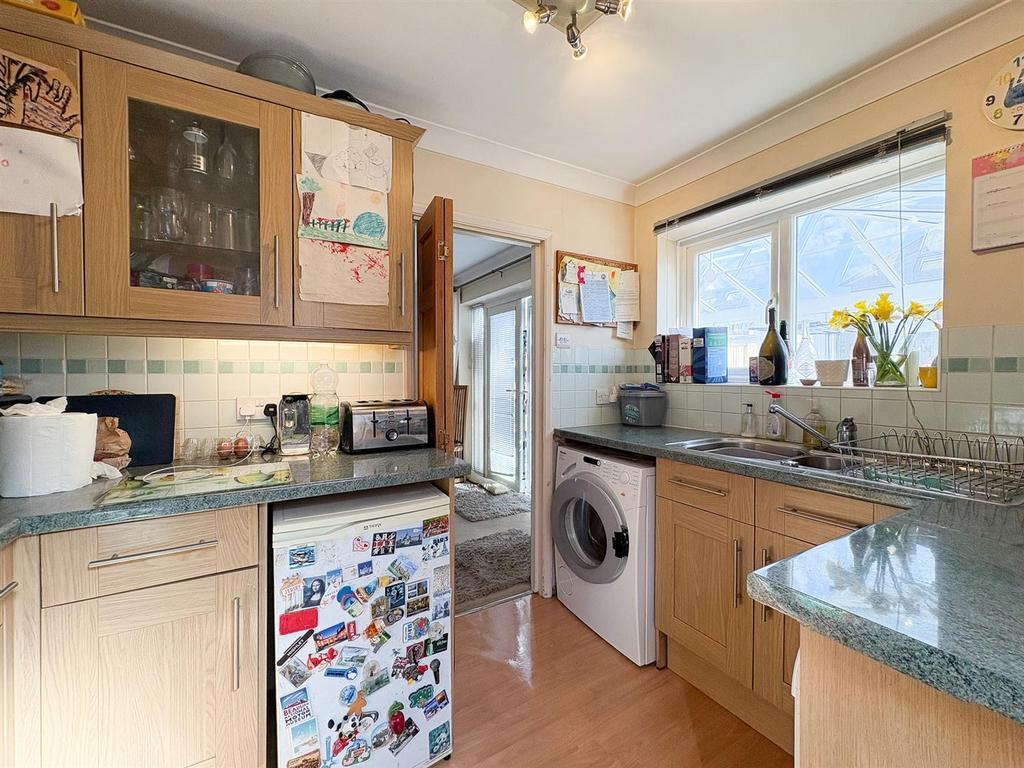 Kitchen-1-2.jpg