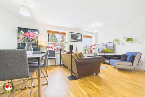 undefined, The Crescent, Gloucester, GL1