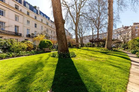 3 bedroom flat to rent, Wilton Crescent, Knightsbridge, London, SW1X