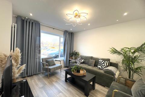 undefined, Dawley Ride, Colnbrook SL3